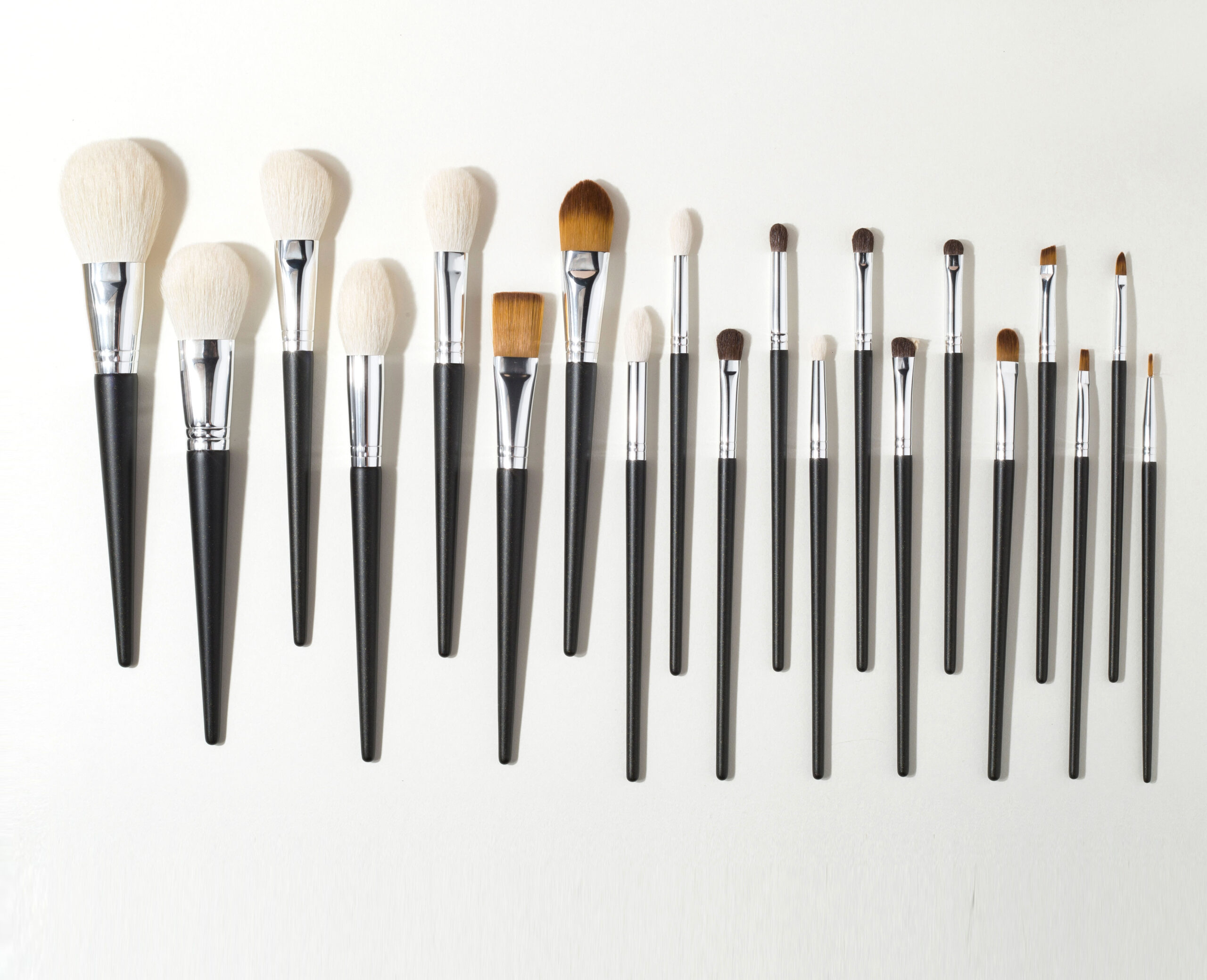 Shinedo-Powder-Matte-Black-Color-Soft-Goat-Hair-Makeup-Brushes-High-Quality-Cosmetics-Tools-Brochas-Maquillage-scaled-1.jpg
